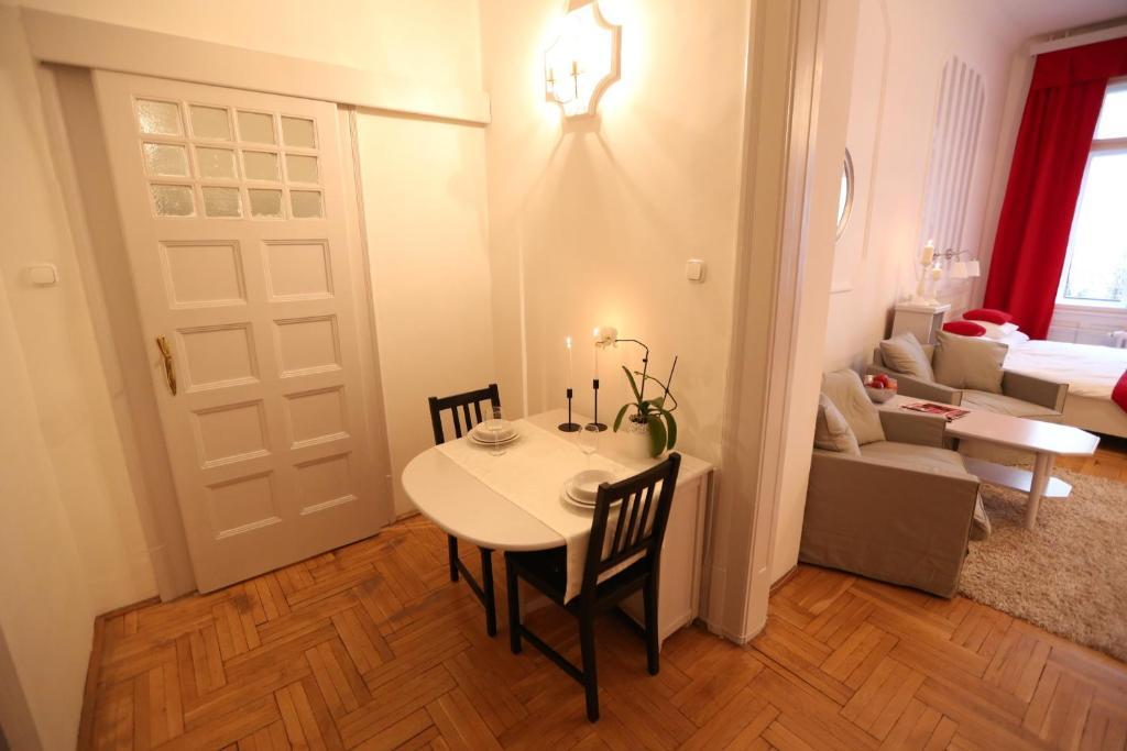 D.Five Classic Luxury Apartment Budapeşte Oda fotoğraf