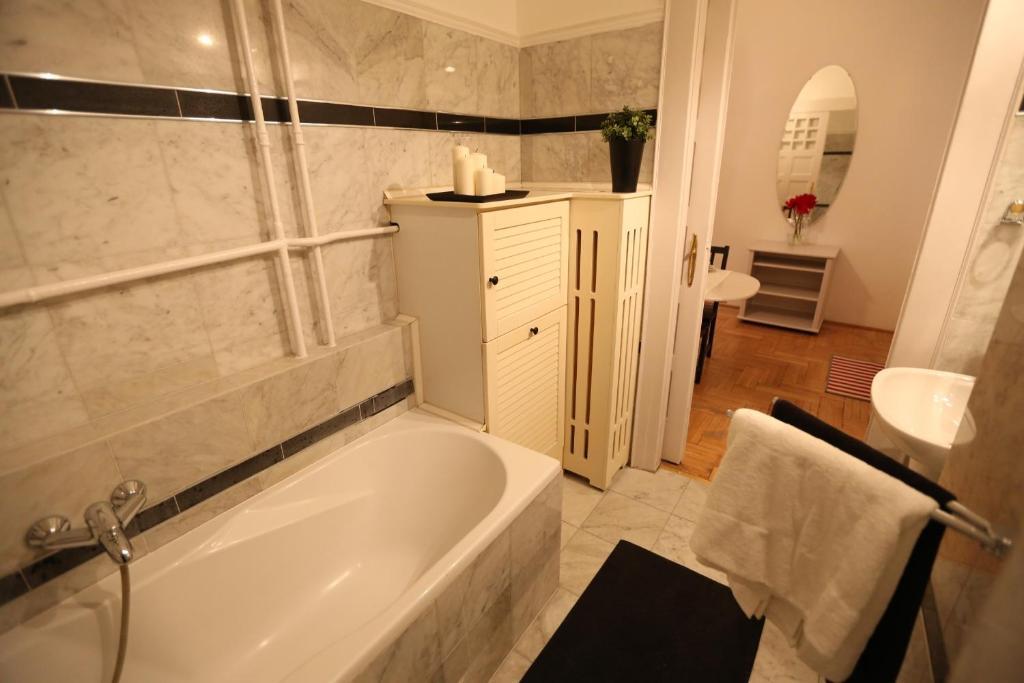 D.Five Classic Luxury Apartment Budapeşte Oda fotoğraf